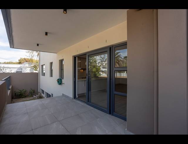 2 BEDROOM APARTMENT FOR SALE IN RONDEBOSCH